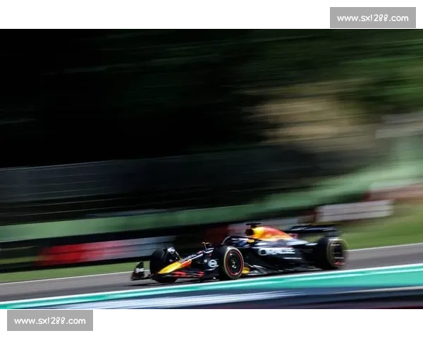 墨西哥站乱战:诺里斯登顶,维斯塔潘第三,皮亚斯特里惜败