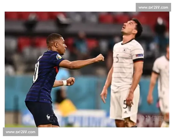 姆巴佩 9 场 12 球虐巴萨:本世纪第三,效率碾压 C 罗本泽马